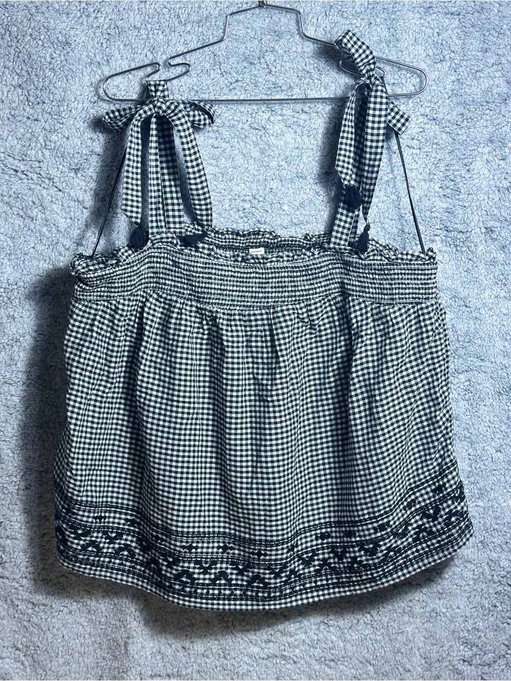 Old Navy Tank Top Size XL Black White Gingham Smocked Tie Straps